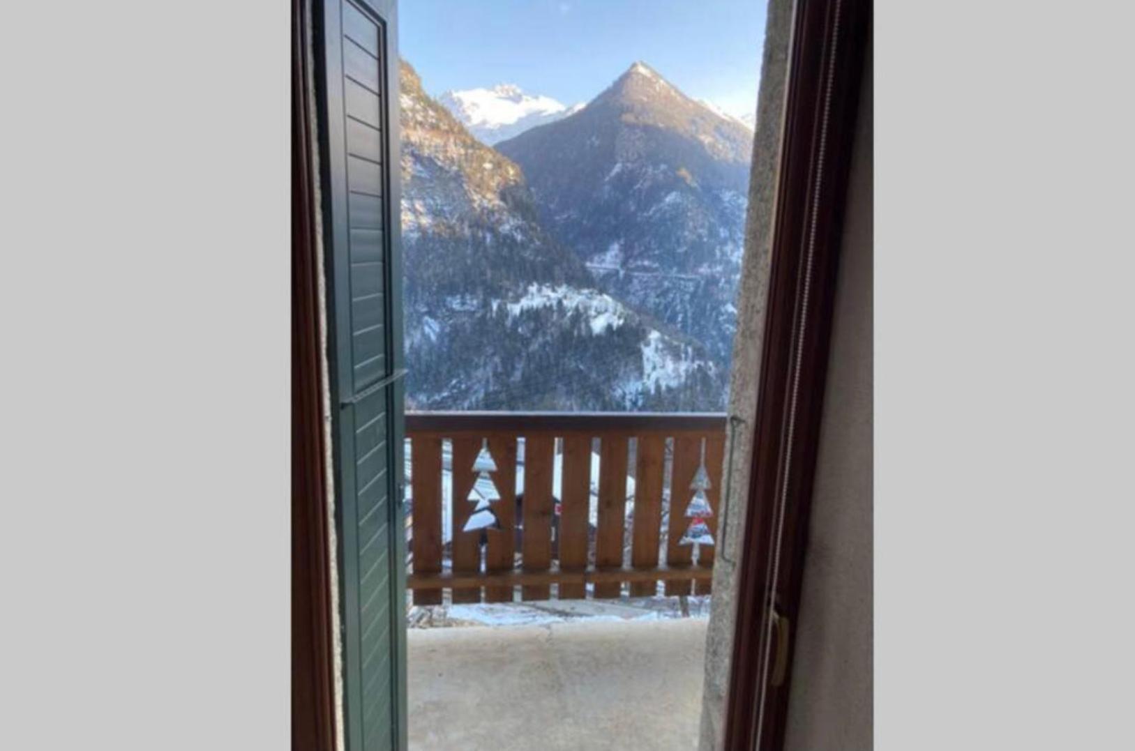 Bel Appartement 2.5 Pieces Avec Balcon, Magnifique Vue Sur Le Glacier Des Grands Finhaut ภายนอก รูปภาพ
